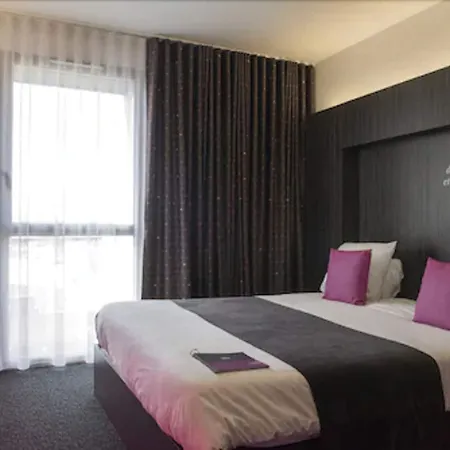 Akena Nantes Atlantis 3*