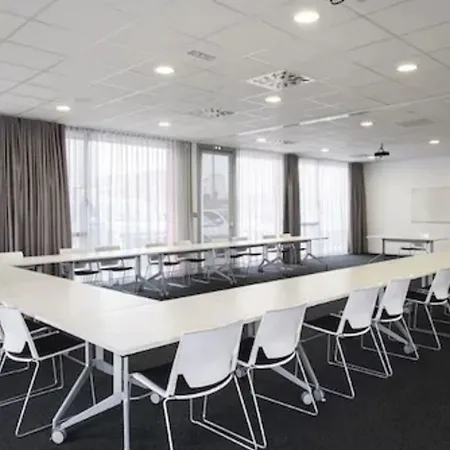 Akena Nantes Atlantis Zénith 3* Saint-Herblain