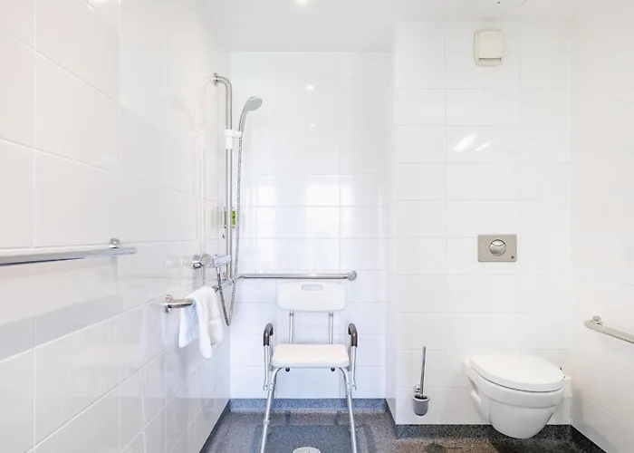 호텔 Akena Nantes Atlantis Zenith 3*