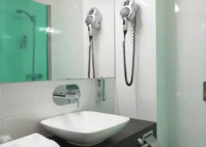 Akena Nantes Atlantis Zenith Hotel 3*